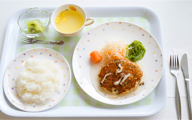 テーブルマナー指導イメージ